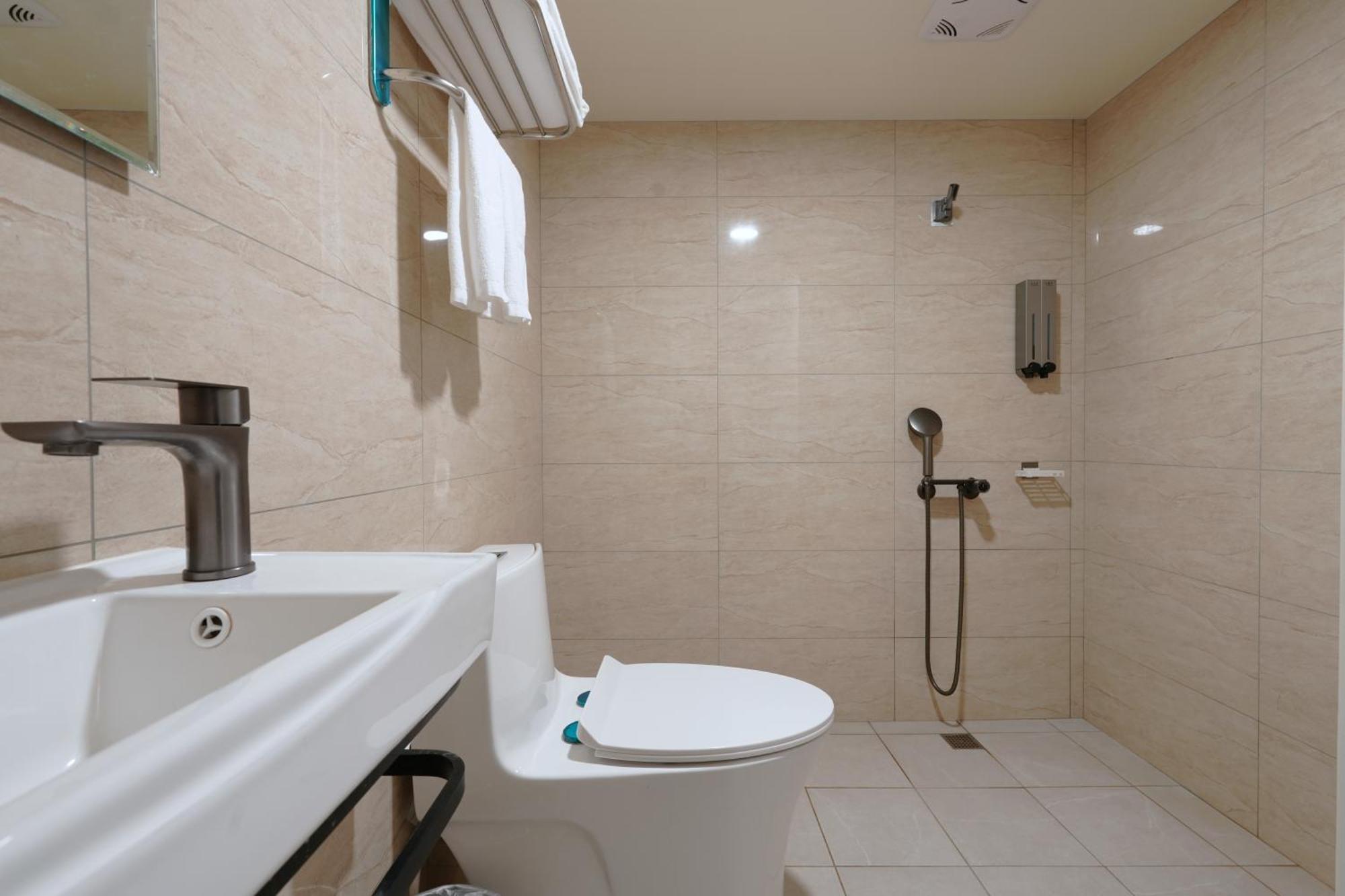 可青大飯店grand Ke-Cing Hotel Yilan Ngoại thất bức ảnh